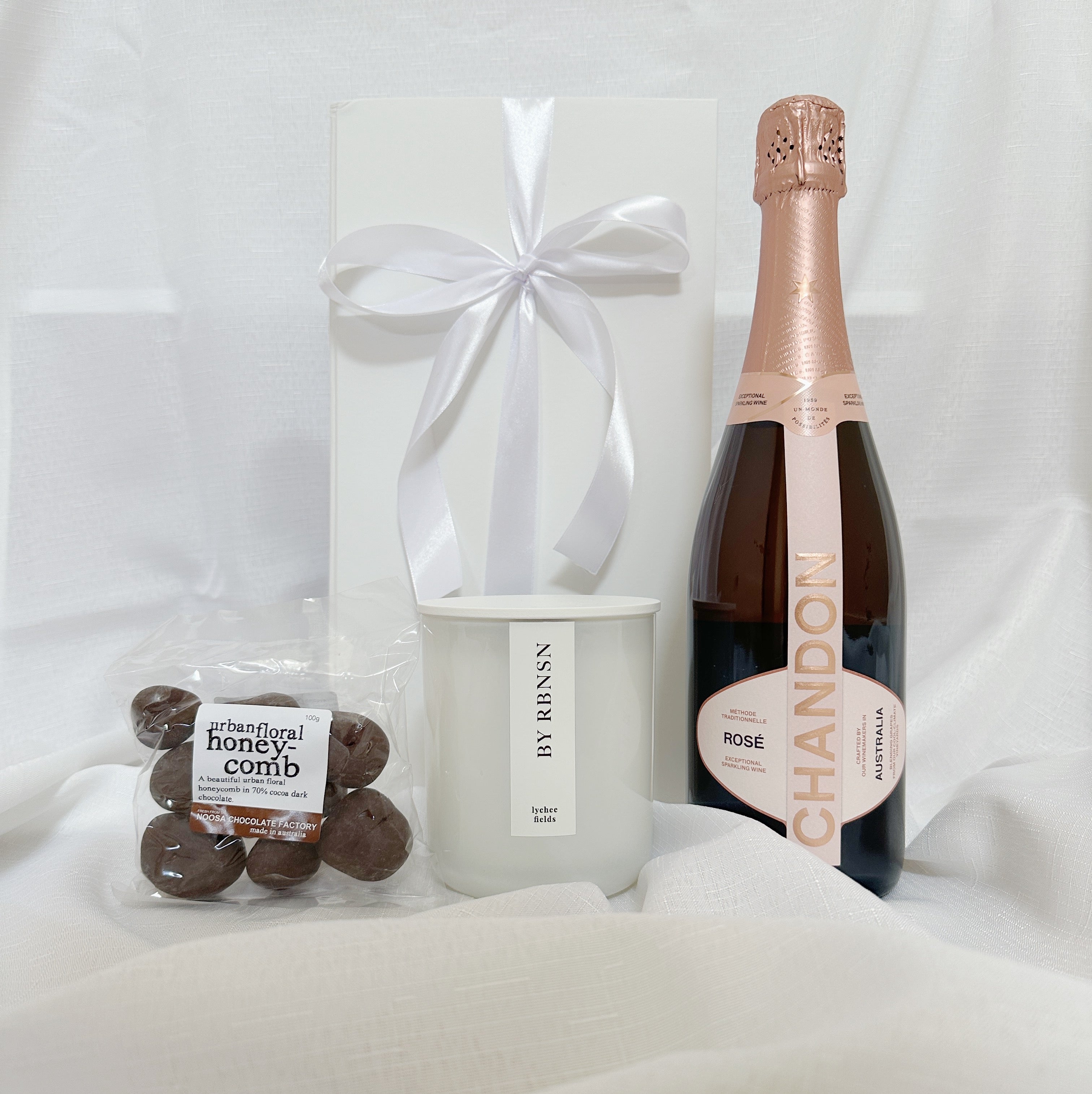 Chandon Rosé candle gift hamper